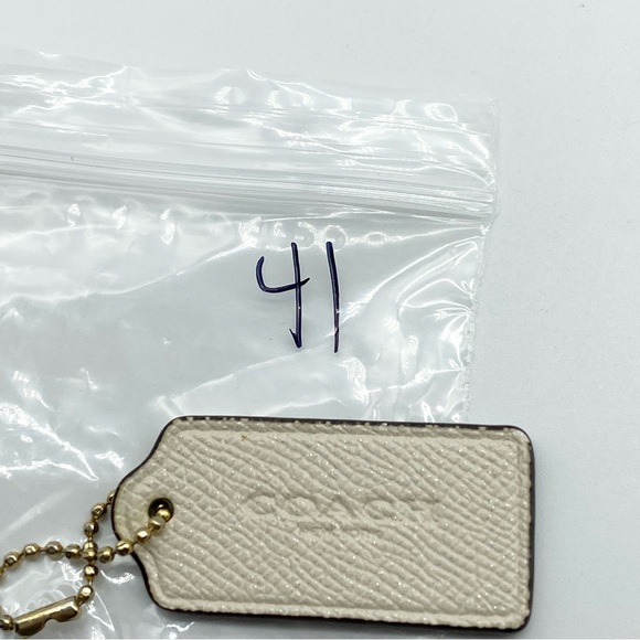 Coach Modern Hangtag Glitter White Hangtag Replacement 41 - Picture 4 of 4
